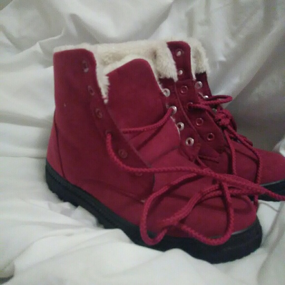 Maroon ankle boots- size 9 (fits like an 8) - Picture 5 of 5